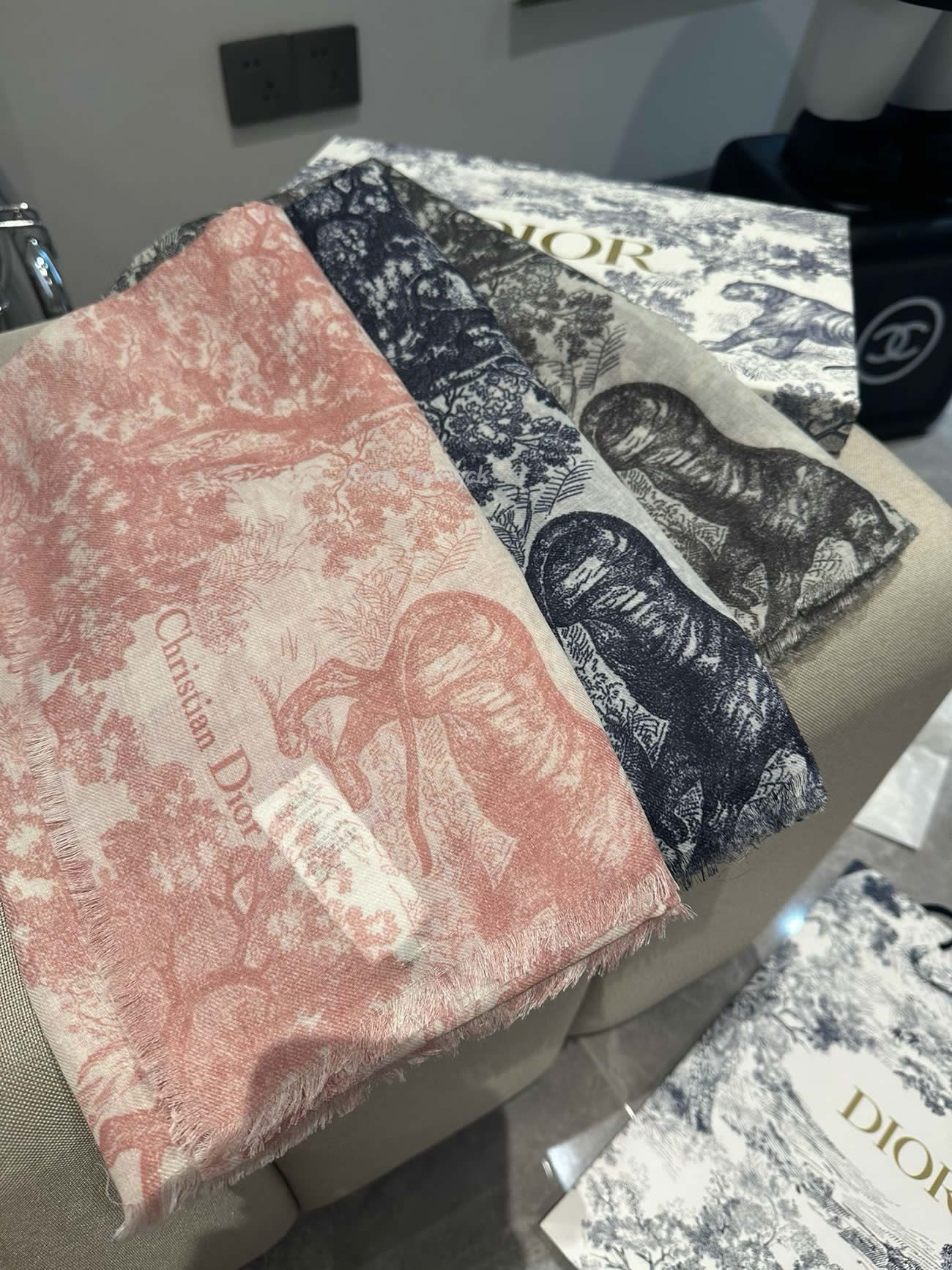 Dior Printed Shawl Cashmere Fabrics Sauvage Ruyi Print 140x180cm (17) - newkick.app